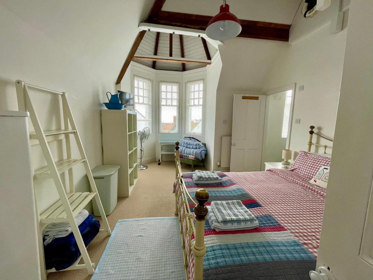 Lyme Regis Renovated Period Seaside Flat Apartment Exterior photo