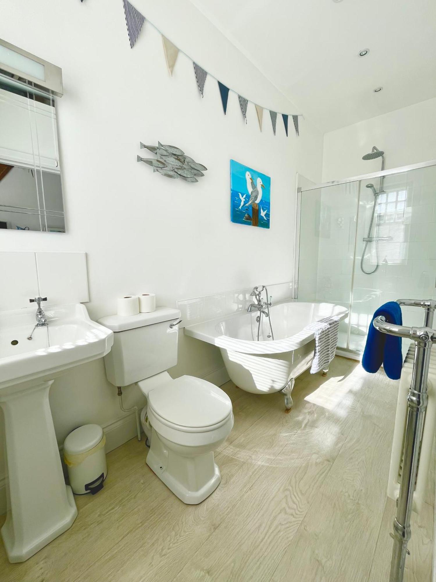 Lyme Regis Renovated Period Seaside Flat Apartment Exterior photo