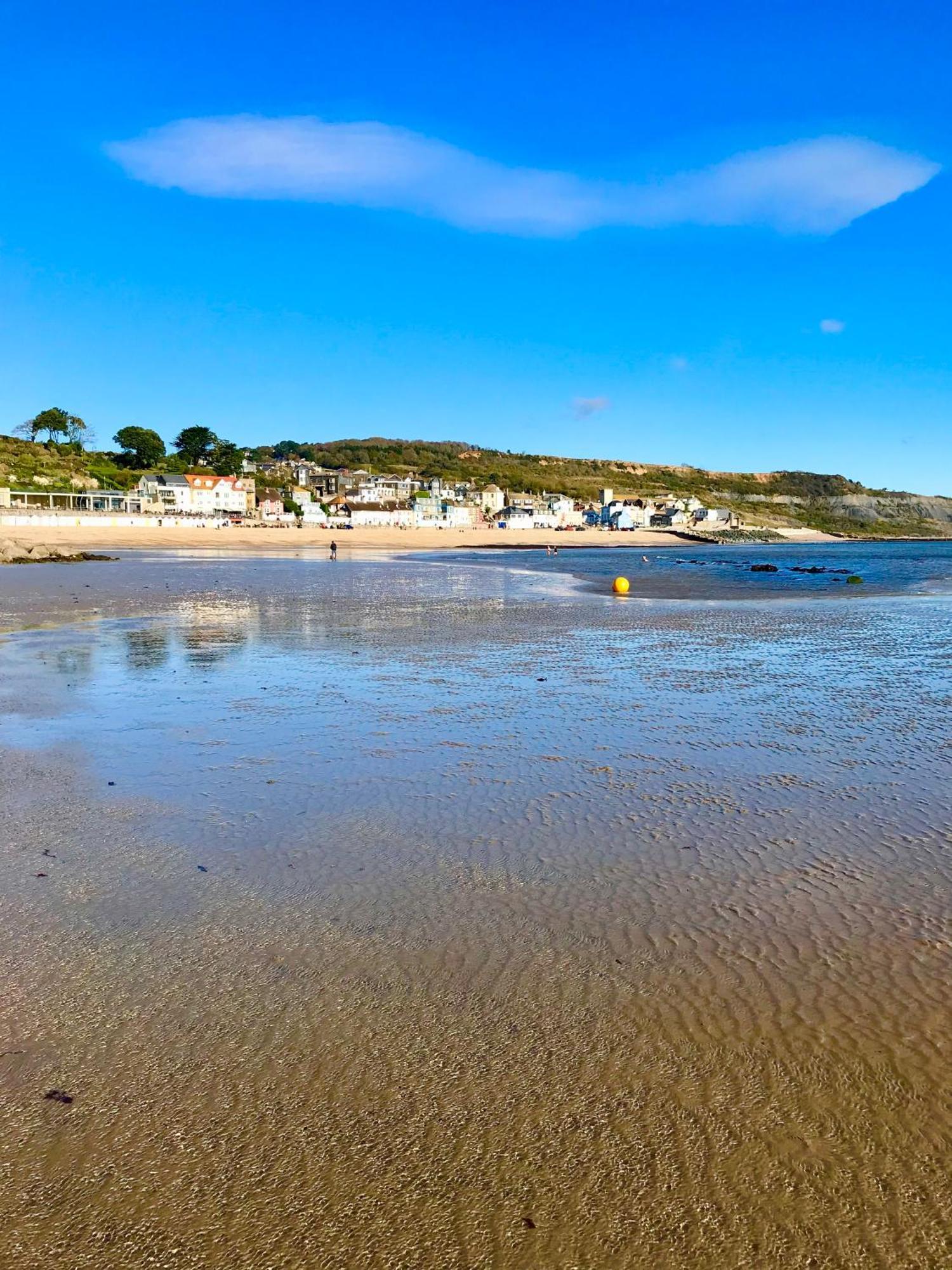 Lyme Regis Renovated Period Seaside Flat Apartment Exterior photo